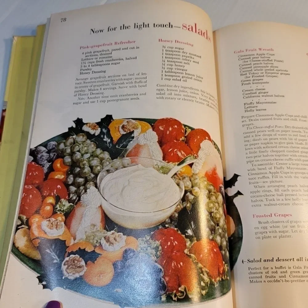 Better Homes Gardens Holiday Cook Book Vintage
